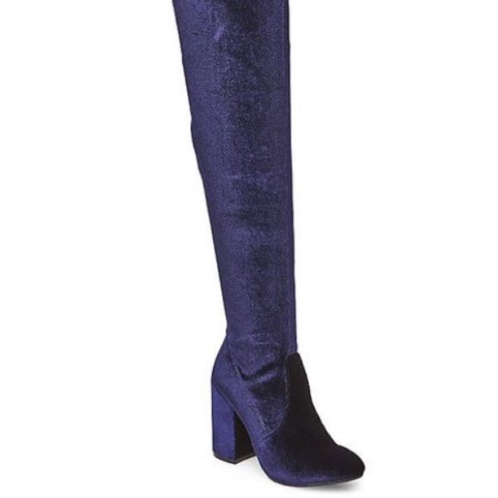 Steve Madden Blue Velvet Norri-V Boot